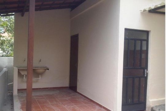 Área externa de casa à venda com 4 quartos, 160m² em Novo das Indústrias, Belo Horizonte
