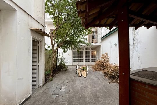 Quintal de casa para alugar com 4 quartos, 267m² em Jardim das Acacias, São Paulo