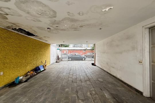 Garagem  de casa para alugar com 4 quartos, 267m² em Jardim das Acacias, São Paulo