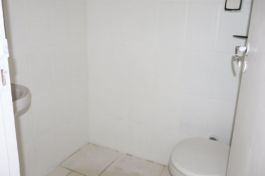 Banheiro de casa para alugar com 1 quarto, 40m² em Vila Lucia, São Paulo