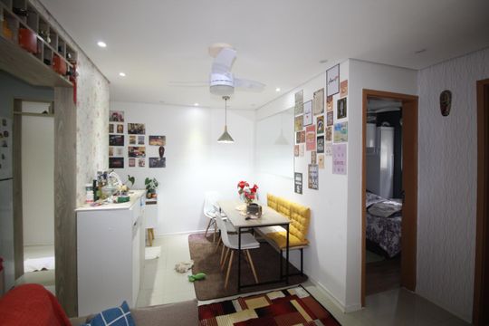 Sala de apartamento à venda com 2 quartos, 48m² em Morro Santana, Porto Alegre