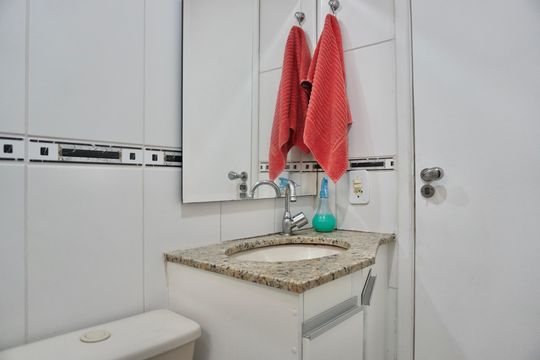 Banheiro Social  de apartamento à venda com 3 quartos, 81m² em Sagrada Família, Belo Horizonte
