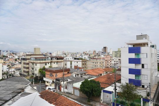 Sala -Varanda  de apartamento à venda com 3 quartos, 81m² em Sagrada Família, Belo Horizonte
