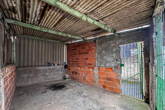 Garagem de casa à venda com 1 quarto, 109m² em Vila Suíça, Santo André
