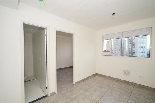 Sala de apartamento para alugar com 2 quartos, 32m² em Vila Suzana, São Paulo