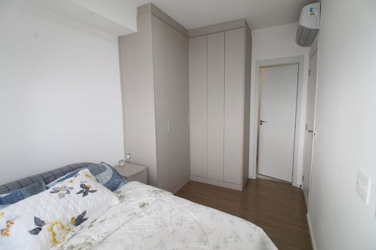 Suíte de apartamento para alugar com 1 quarto, 56m² em Jardim Esplanada, São José dos Campos