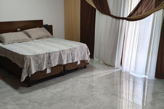 Quarto de casa à venda com 4 quartos, 700m² em Vivenda, Jundiaí