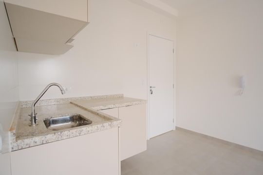 Cozinha de apartamento à venda com 2 quartos, 44m² em Vila Gomes Cardim, São Paulo