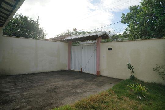 Garagem de casa para alugar com 2 quartos, 130m² em Itaipuaçu, Maricá