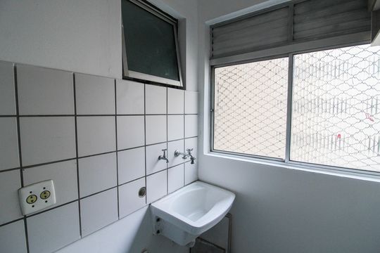 Área de Serviço de apartamento para alugar com 3 quartos, 55m² em Jardim Boa Vista (zona Oeste), São Paulo