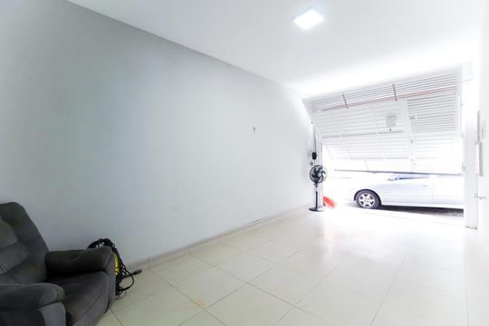 Garagem de casa para alugar com 2 quartos, 125m² em Jardim Acacio, Guarulhos