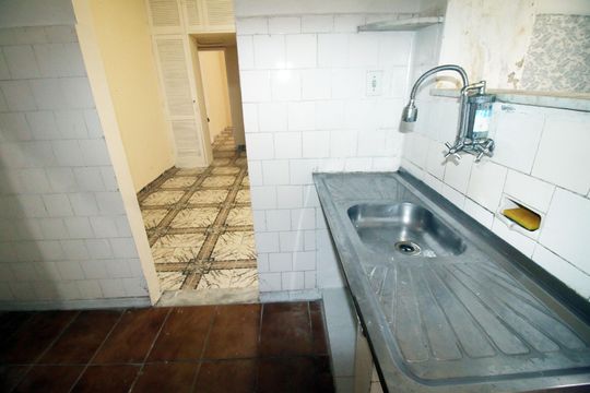 Cozinha de apartamento para alugar com 1 quarto, 45m² em Vigário Geral, Rio de Janeiro