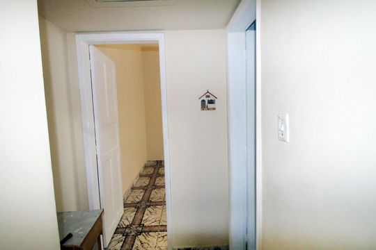 Sala - Corredor de apartamento para alugar com 1 quarto, 45m² em Vigário Geral, Rio de Janeiro