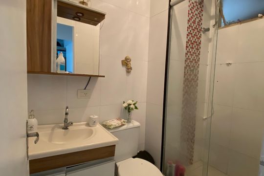 Banheiro de apartamento à venda com 2 quartos, 45m² em Jardim Boa Vista, São Paulo