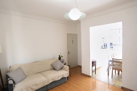 Sala de apartamento à venda com 4 quartos, 100m² em Santa Efigênia, Belo Horizonte