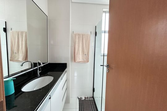 Banheiro social de apartamento para alugar com 3 quartos, 150m² em Serrano, Belo Horizonte
