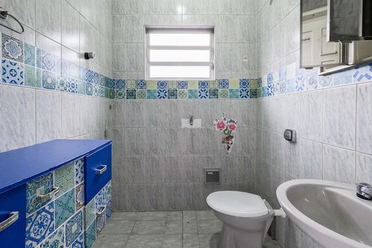 Casa à venda com 4 quartos, 450m² em Vila Souza, São Paulo