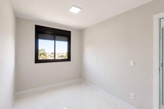 Quarto 2 de apartamento para alugar com 2 quartos, 56m² em Niterói, Canoas
