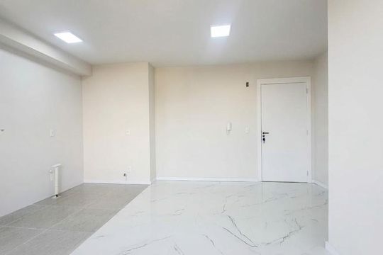 Sala / Cozinha  de apartamento para alugar com 2 quartos, 56m² em Niterói, Canoas