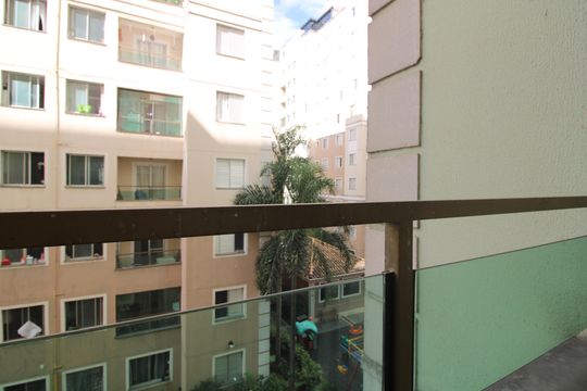 Varanda sala de apartamento à venda com 2 quartos, 47m² em Jardim Santa Teresinha, São Paulo