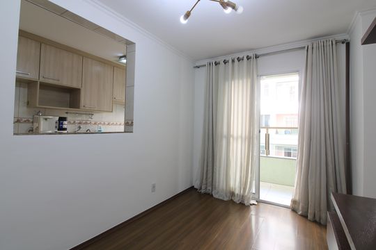 Sala de apartamento à venda com 2 quartos, 47m² em Jardim Santa Teresinha, São Paulo