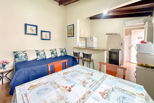 Sala  de apartamento para alugar com 1 quarto, 40m² em Daniela, Florianópolis