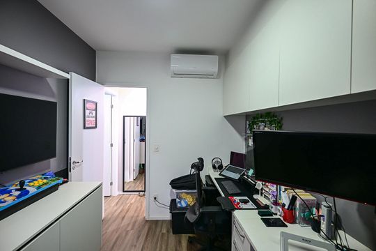 Quarto de apartamento à venda com 2 quartos, 56m² em Vila Andrade, São Paulo