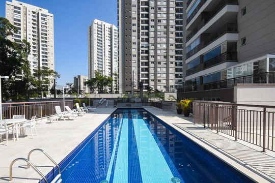 Piscina de apartamento à venda com 2 quartos, 56m² em Vila Andrade, São Paulo