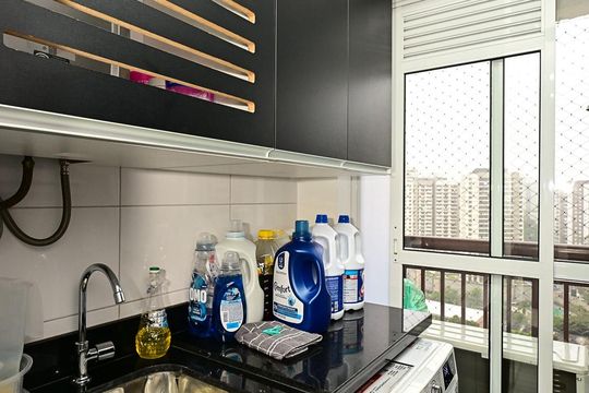 Área de Serviço  de apartamento à venda com 2 quartos, 56m² em Vila Andrade, São Paulo