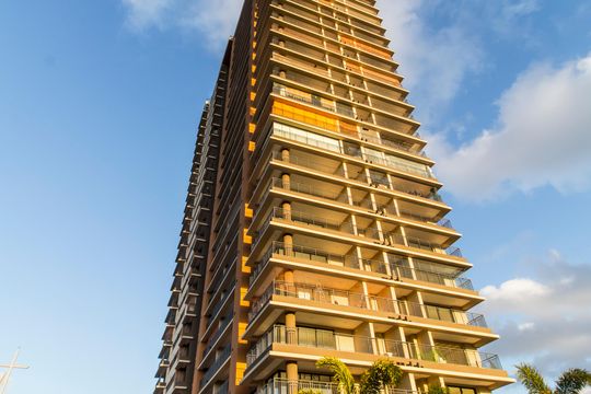 Fachada do bloco de apartamento à venda com 2 quartos, 64m² em Centro Comercial Jubran, Barueri