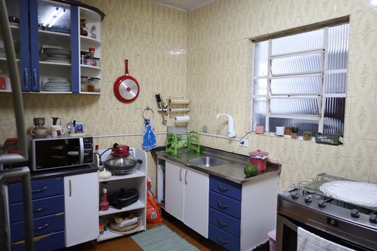 Cozinha de casa à venda com 4 quartos, 268m² em Jardim Ana Lucia, São Paulo