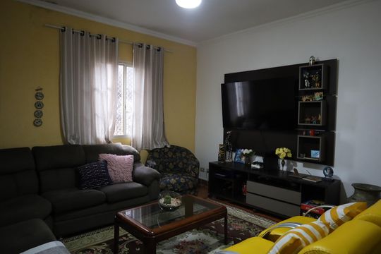 Sala de casa à venda com 4 quartos, 268m² em Jardim Ana Lucia, São Paulo