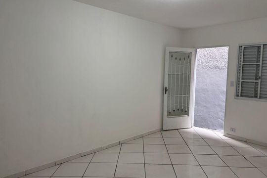 Edícula de casa à venda com 4 quartos, 268m² em Jardim Ana Lucia, São Paulo