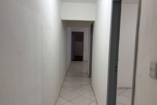 Edícula de casa à venda com 4 quartos, 268m² em Jardim Ana Lucia, São Paulo