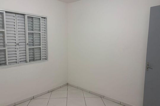 Edícula de casa à venda com 4 quartos, 268m² em Jardim Ana Lucia, São Paulo