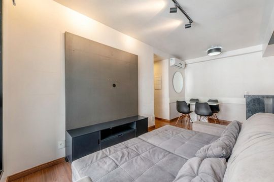 Apartamento à venda com 2 quartos, 58m² em Jardim do Salso, Porto Alegre