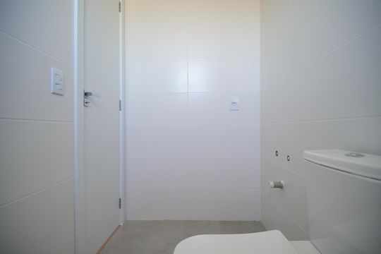 Banheiro da Suíte de apartamento à venda com 2 quartos, 73m² em Centro, São Leopoldo