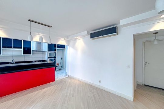Sala de apartamento à venda com 4 quartos, 137m² em Vila Regente Feijó, São Paulo