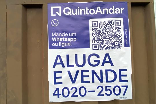 Placa MJTR-37 de casa à venda com 3 quartos, 100m² em Sagrada Família, Belo Horizonte