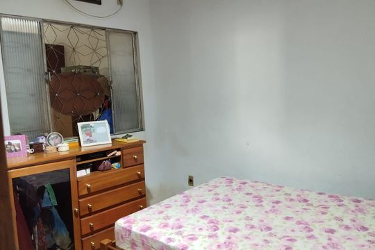 Quarto 2 de casa à venda com 2 quartos, 186m² em Realengo, Rio de Janeiro