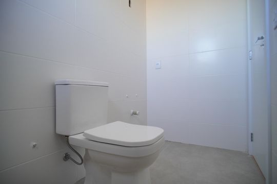 Banheiro da Suíte de apartamento à venda com 2 quartos, 72m² em Centro, São Leopoldo