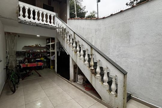 Quintal de casa à venda com 2 quartos, 240m² em Vila Sao Joao, Santo André