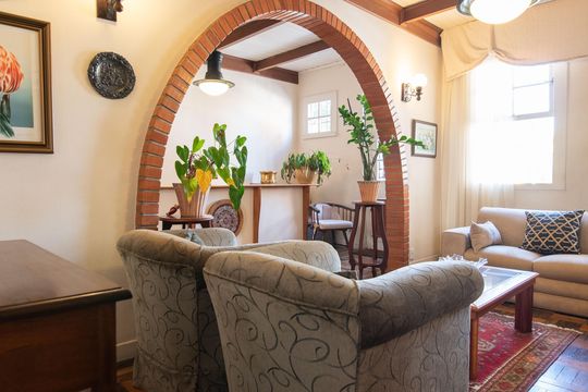Sala de casa para alugar com 2 quartos, 110m² em Higienópolis, Porto Alegre