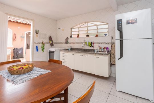 Cozinha de casa à venda com 3 quartos, 168m² em Jardim Sertaozinho, São Paulo
