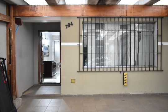 Garagem de casa à venda com 3 quartos, 150m² em Parque Imperial, São Paulo
