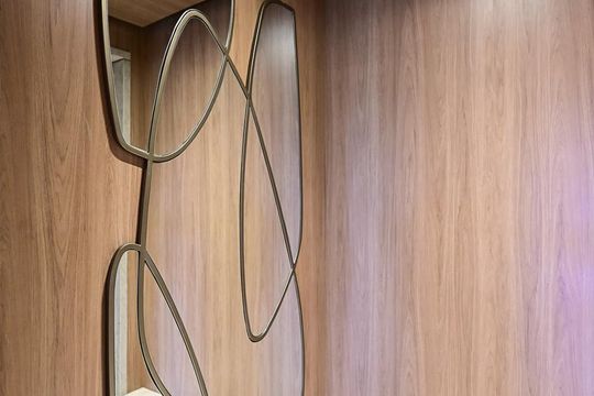 Hall Privativo de apartamento à venda com 3 quartos, 186m² em Real Parque, São Paulo