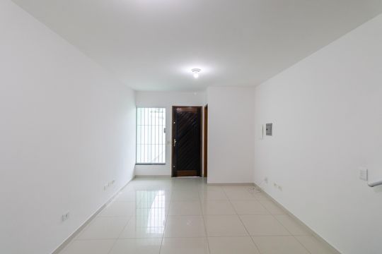 Casa para alugar com 2 quartos, 100m² em Vila Brasil, São Paulo