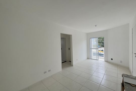 Sala de apartamento para alugar com 3 quartos, 67m² em Jardim Jacy, Guarulhos