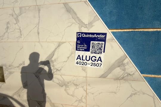 Plaquinha  de apartamento à venda com 2 quartos, 45m² em Qr 109, Brasília