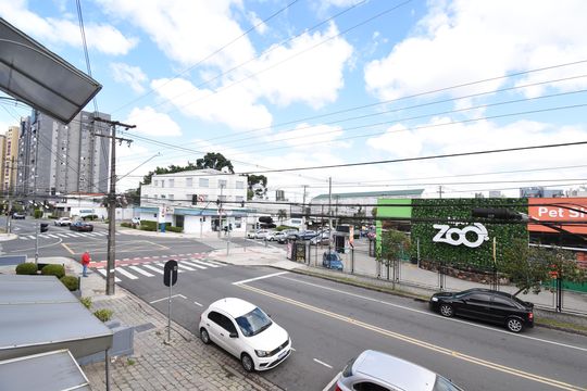 Vista da Suíte de apartamento para alugar com 3 quartos, 100m² em Cabral, Curitiba